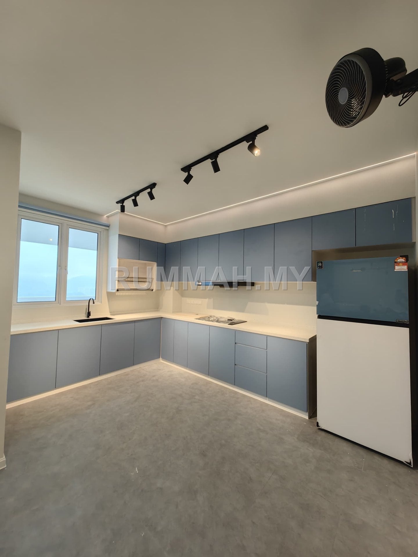 condo in Gelugor, Penang — photo 3