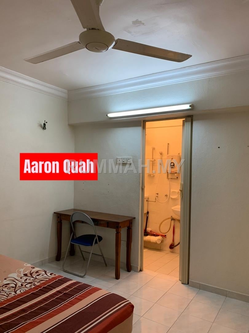 condo in Gelugor, Penang — photo 6