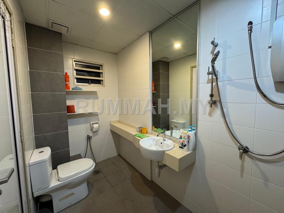 condo in Bayan Lepas, Penang — photo 4