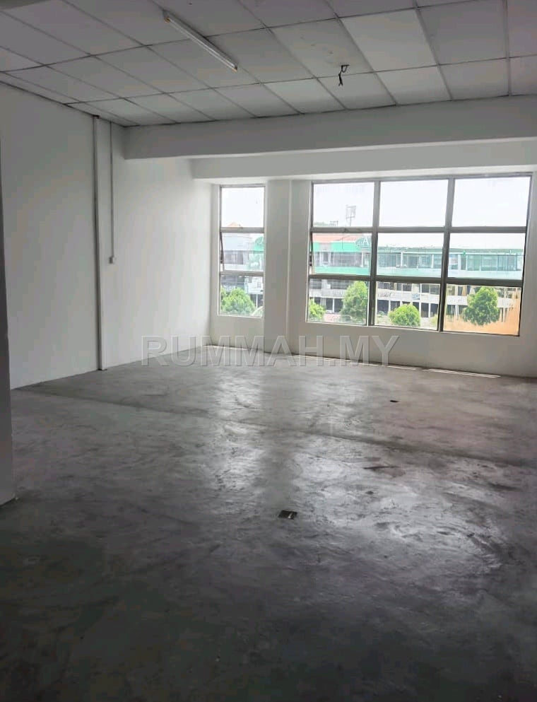 commercial in Klang, Selangor — photo 2
