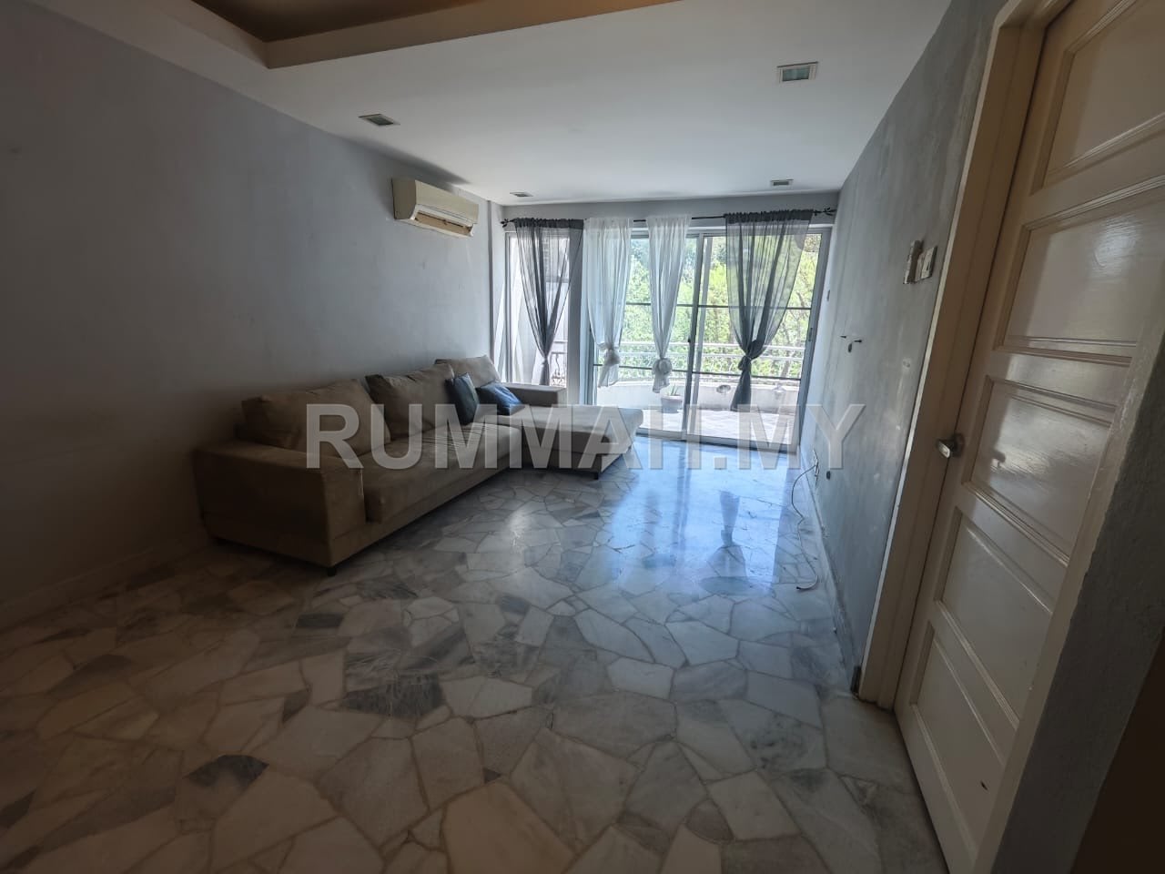 condo in Batu Ferringhi, Penang — photo 5