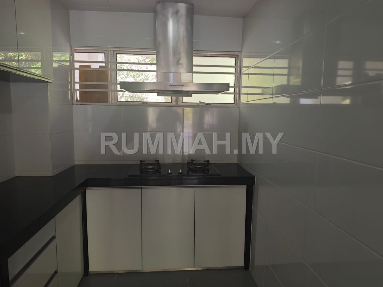 condo in Batu Ferringhi, Penang — photo 4