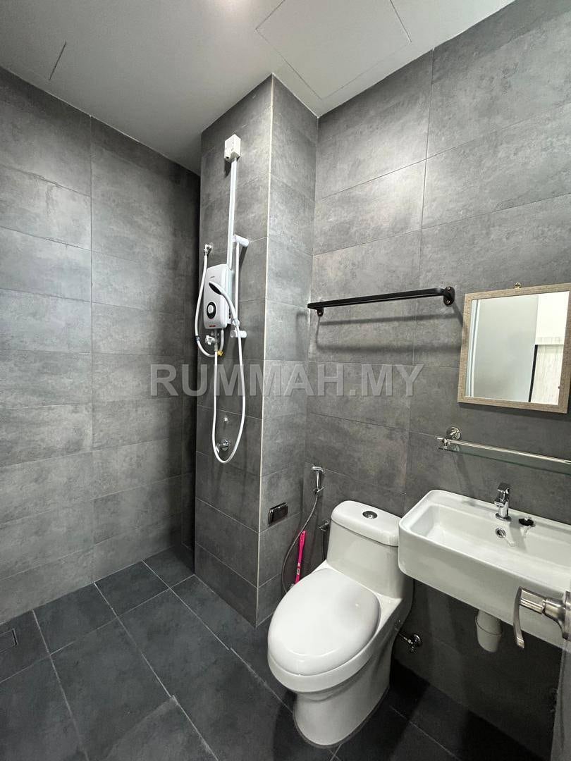 condo in Petaling Jaya, Selangor — photo 5