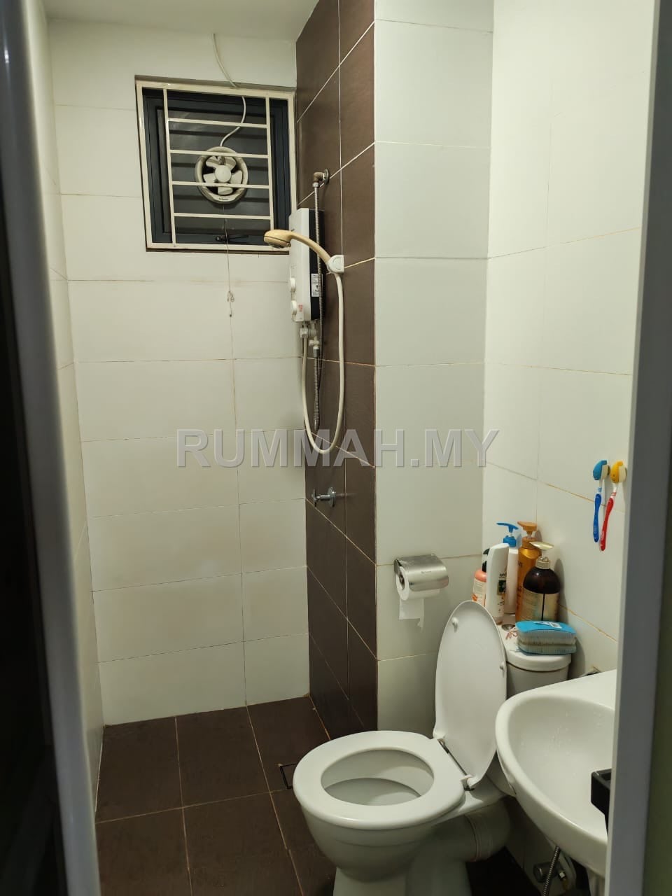condo in Jelutong, Penang — photo 4