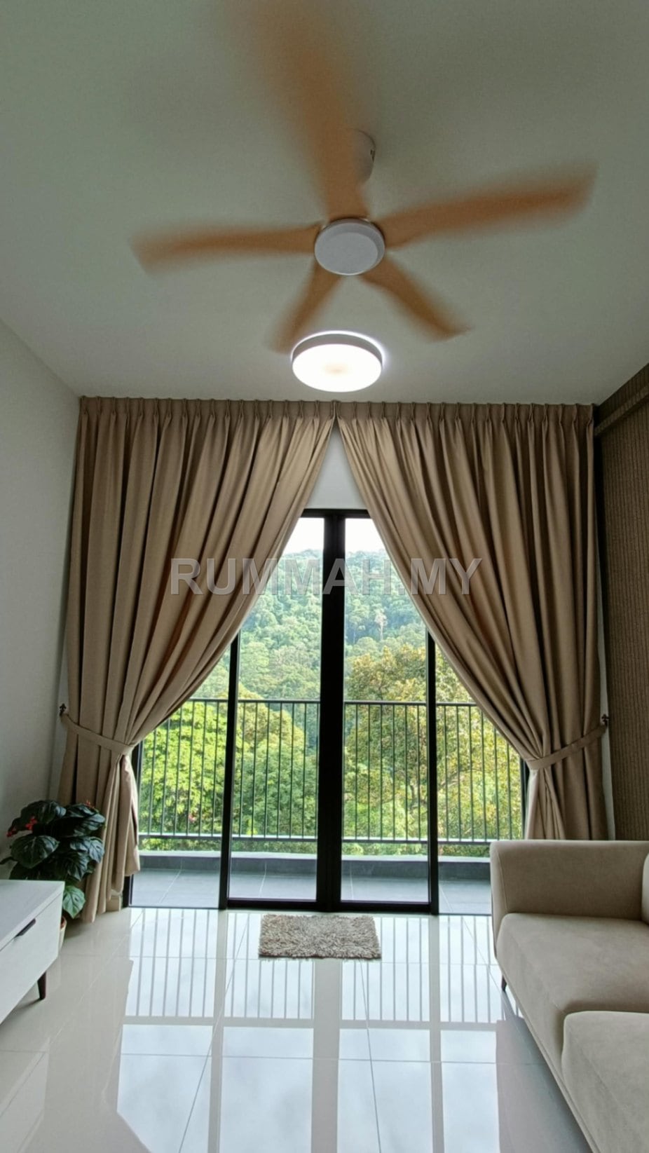 condo in Teluk Kumbar, Penang — photo 3