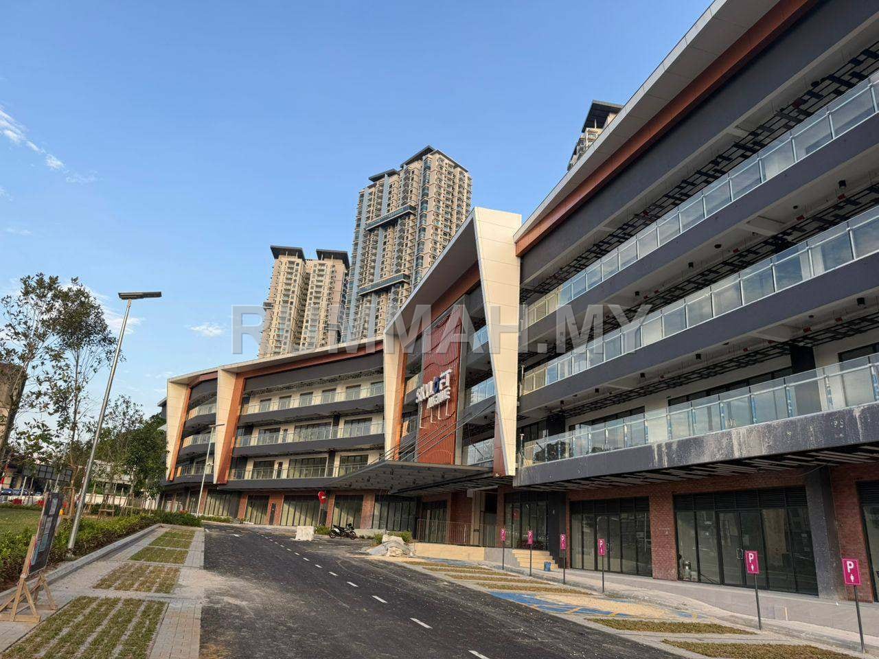 commercial in Puchong, Selangor — photo 4