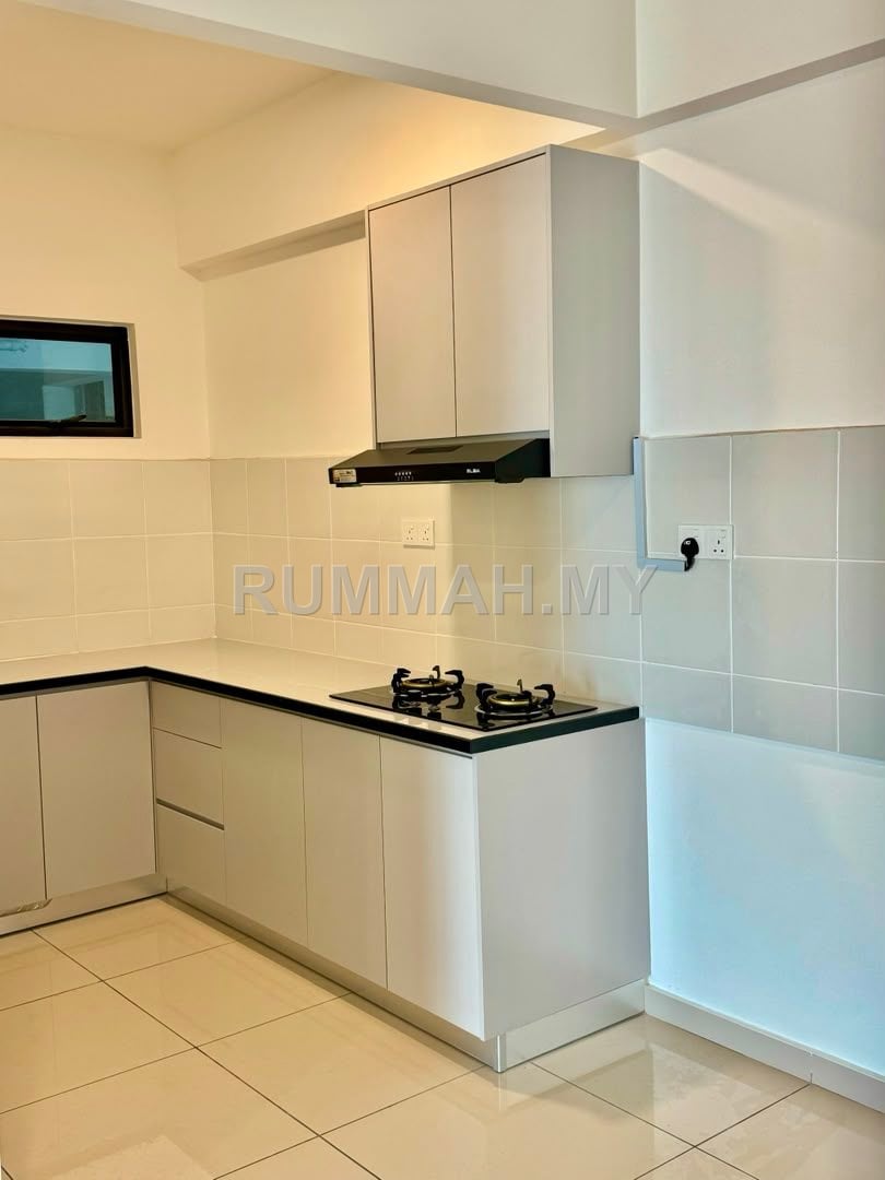 condo in Sungai Ara, Penang — photo 7