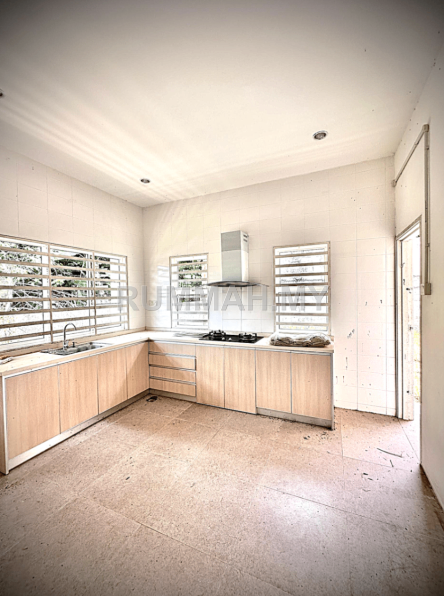 house in Tanjung Bungah, Penang — photo 3