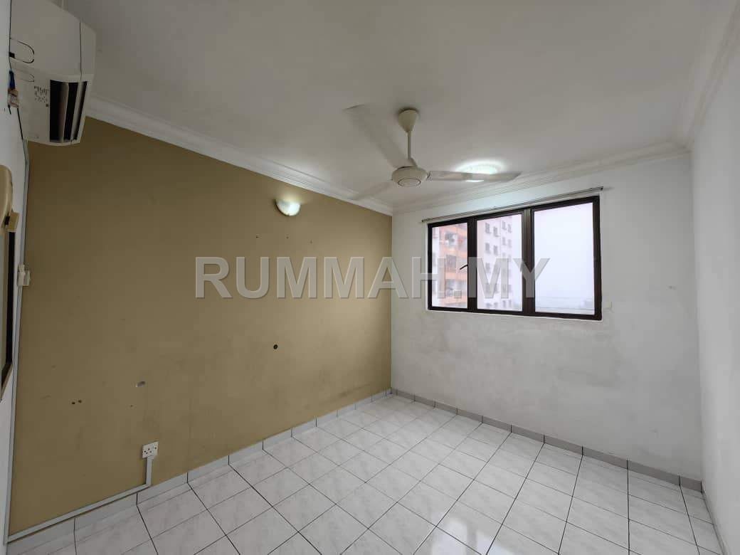 condo in Sungai Ara, Penang — photo 3