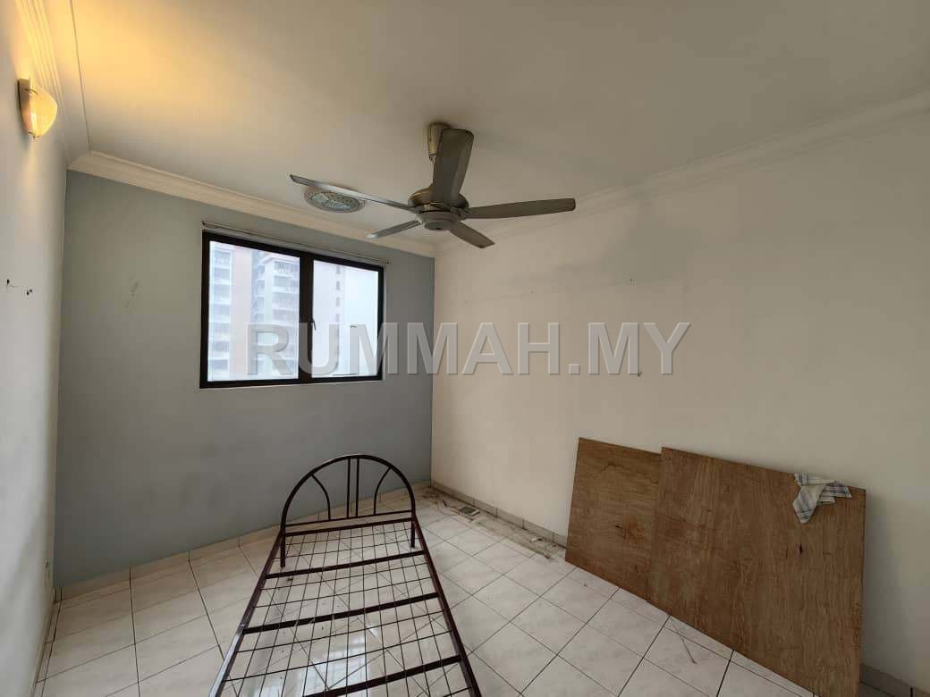 condo in Sungai Ara, Penang — photo 4