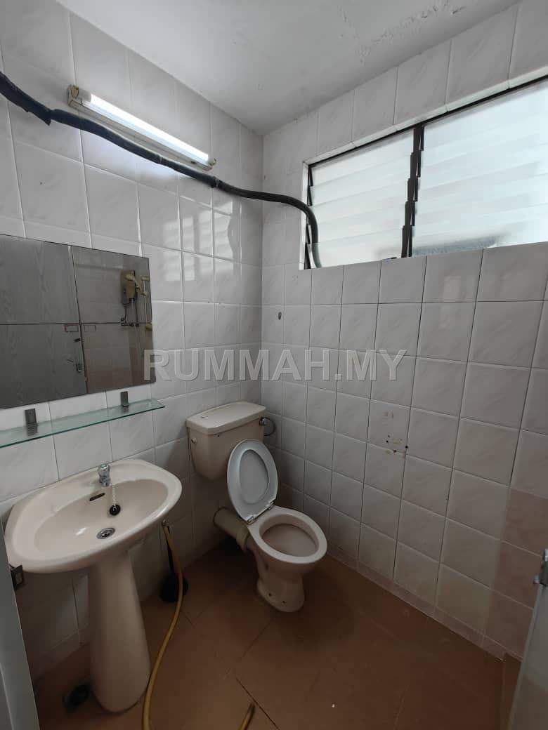 condo in Sungai Ara, Penang — photo 6