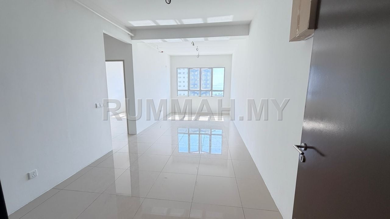 Foreshore Residence (Service Apartment) @ Georgetown For Sale