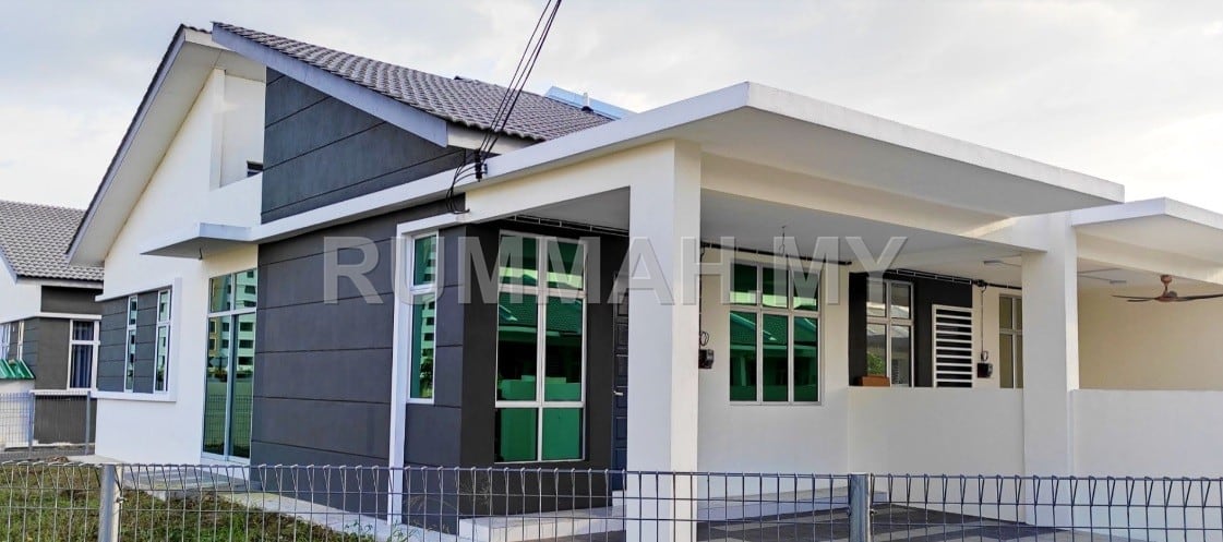 house in Parit Buntar, Perak — photo 2