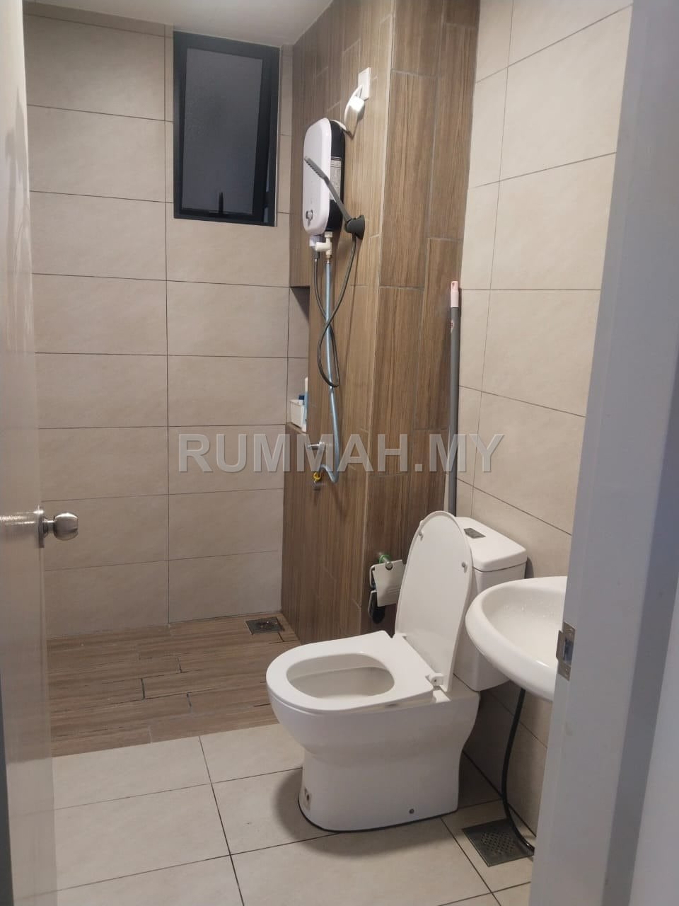 condo in cheras, Selangor — photo 6
