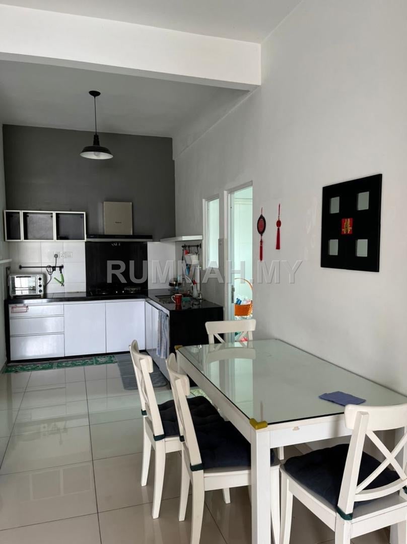 condo in Sungai Ara, Penang — photo 4