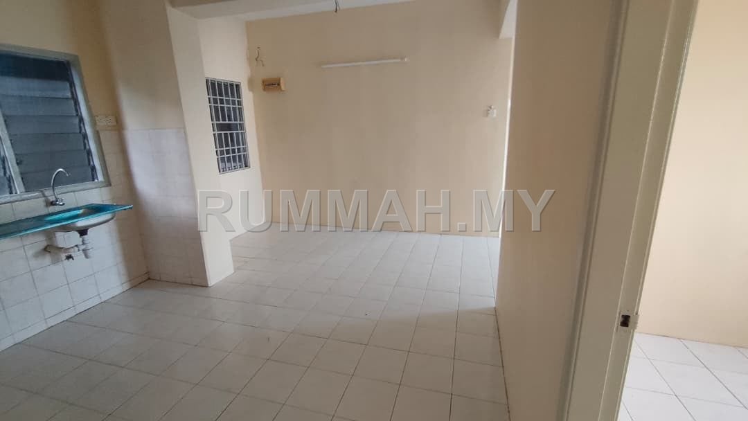 condo in Gelugor, Penang — photo 7