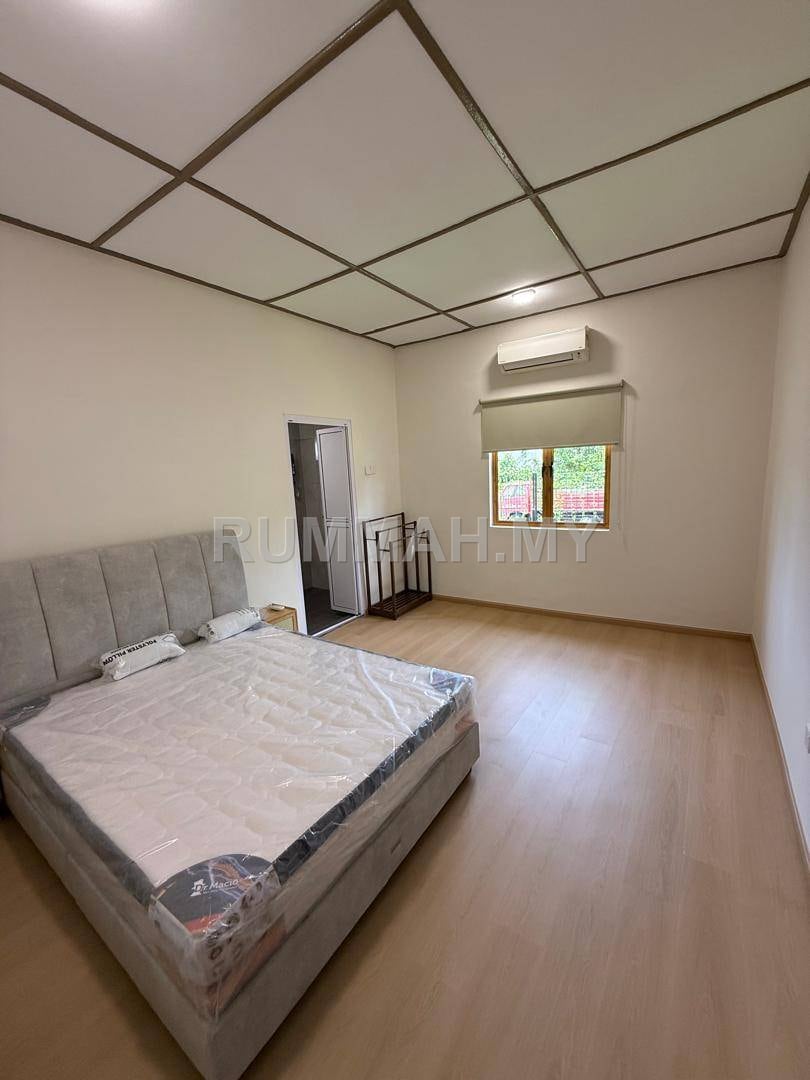 house in Tanjung Tokong, Penang — photo 4