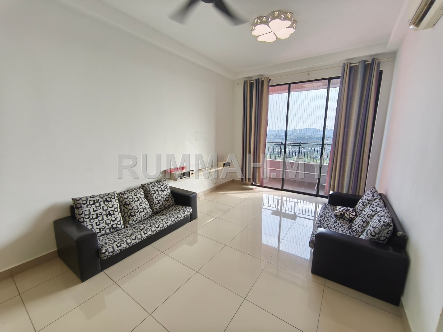 D'aman Residences Rent, Partly Furnished 3 Rooms, Taman Mas Puchong