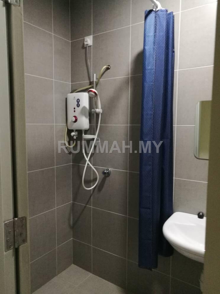 condo in Jelutong, Penang — photo 4