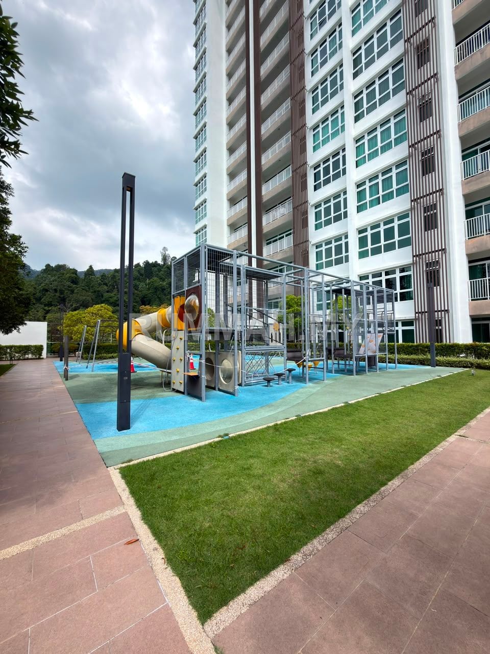 Ferringhi Residence 2 Batu Ferringhi Freehold Corner Unit 1,565sqft 3+1 Bedroom For Sale RM715K 槟城峇都丁宜 Ferringhi Residence 2 永久地契角头1565平方尺3+1房公寓出售 RM71.5万