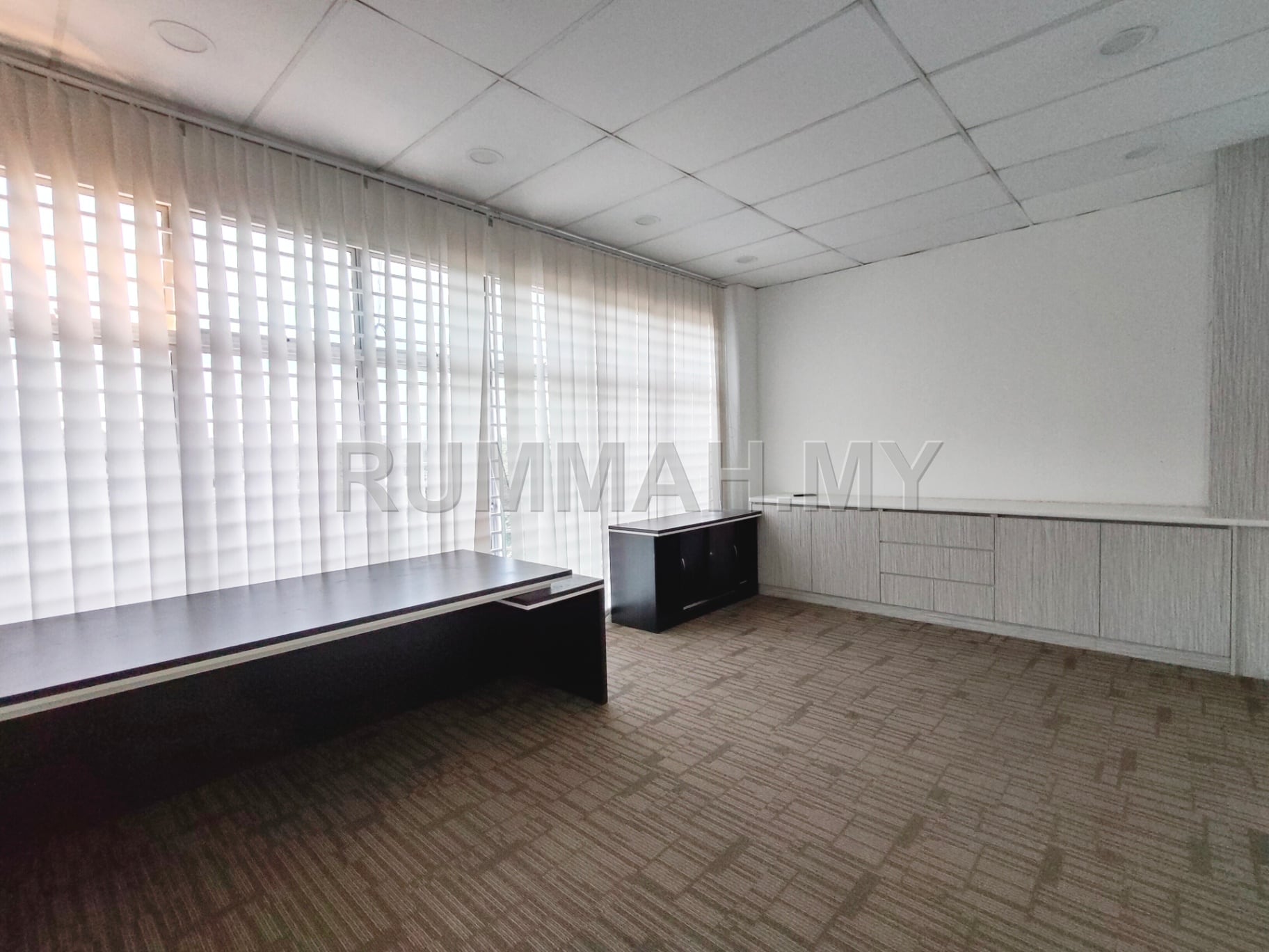 commercial in Bukit Jelutong, Selangor — photo 3