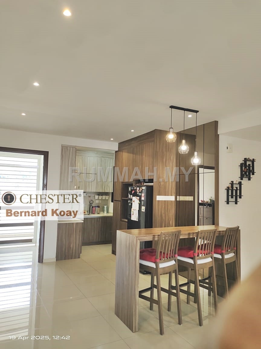 Senzvilles Condominium Sungai Ara 1080sqft 2CP Fully renovated n partly furnished