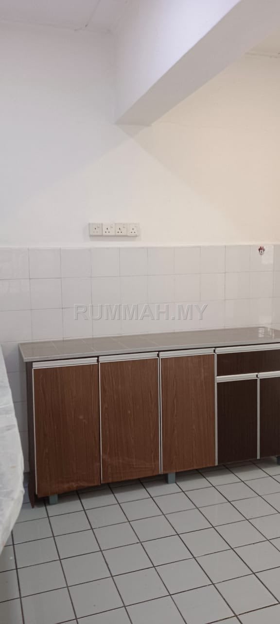 condo in cheras, Selangor — photo 3