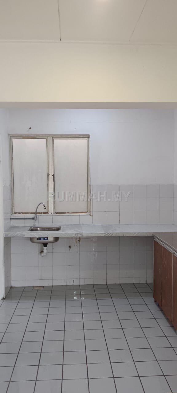 condo in cheras, Selangor — photo 4
