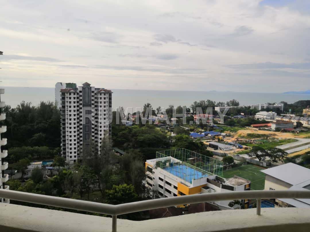 condo in Batu Ferringhi, Penang — photo 4