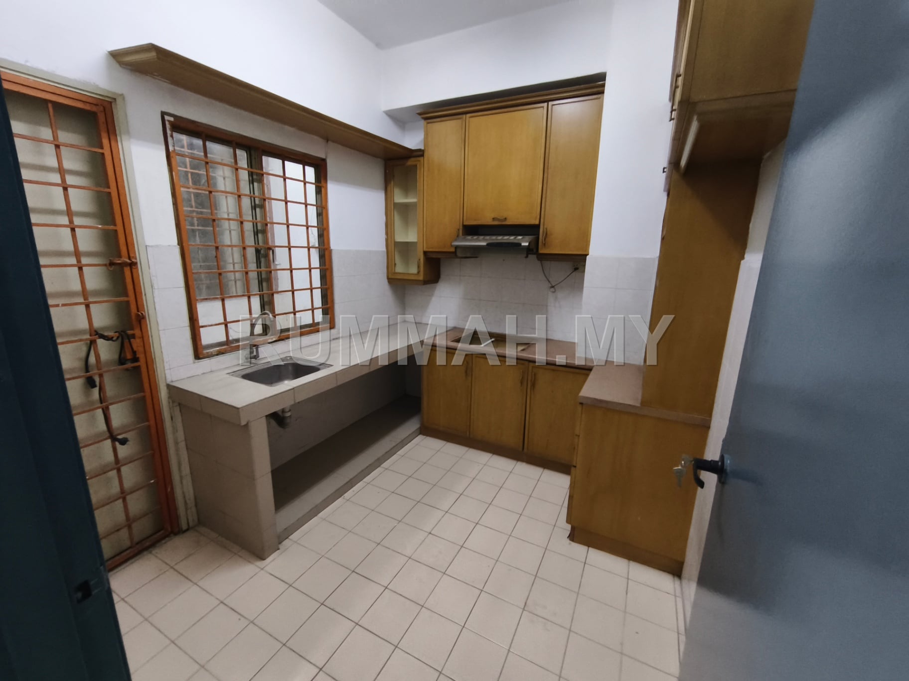 condo in Bandar Sunway, Selangor — photo 2