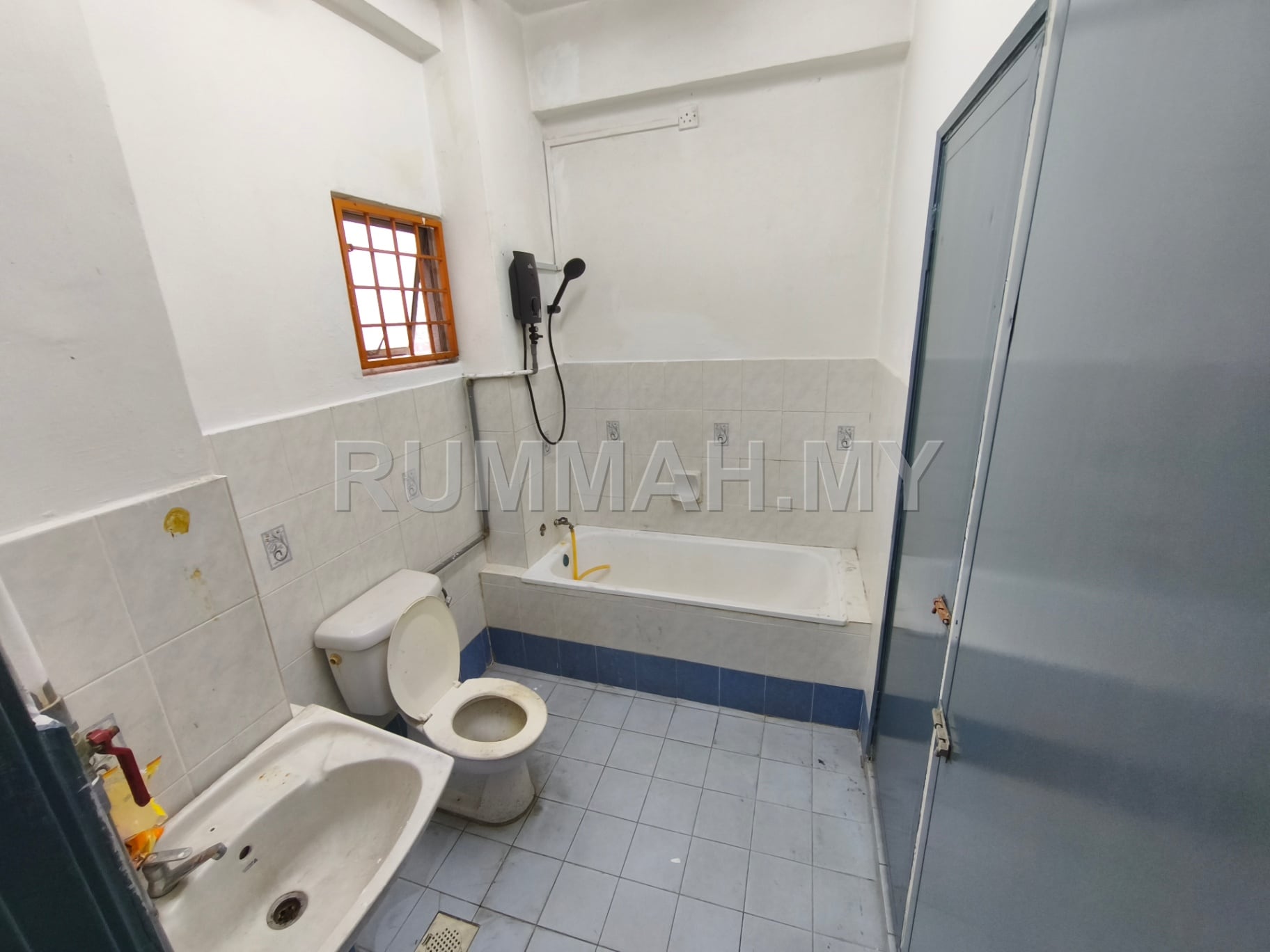 condo in Bandar Sunway, Selangor — photo 7