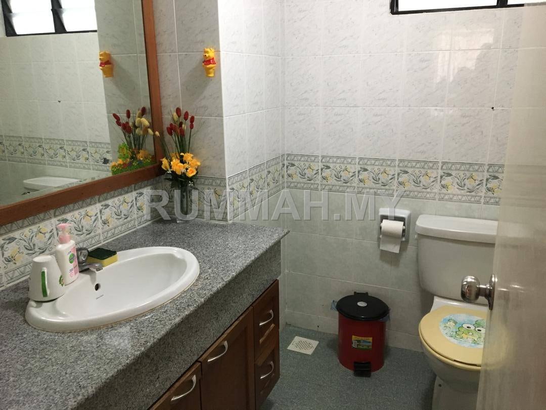 condo in Bukit Jambul, Penang — photo 4