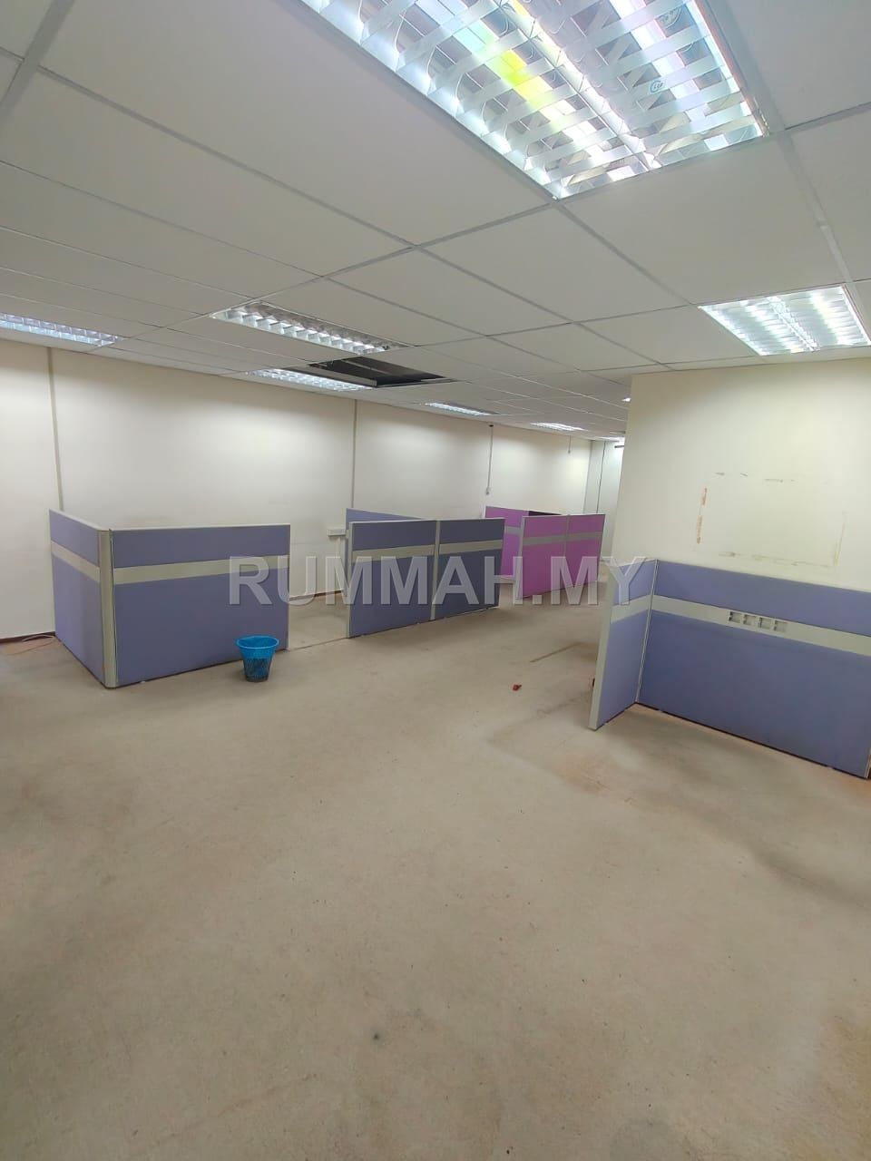 Tingkat Kenari Desa Ria 1st Floor Office, Sungai Ara |
