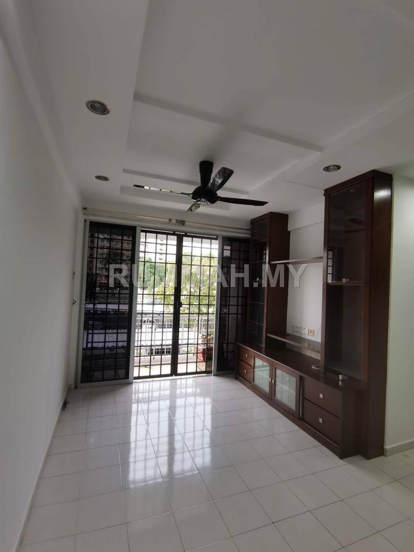 Putra Place at Bayan Lepas  with 2 car parks for sale