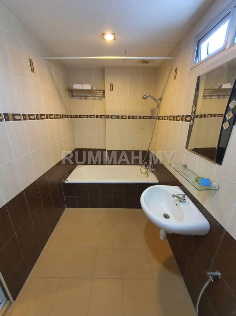 condo in Bayan Lepas, Penang — photo 7