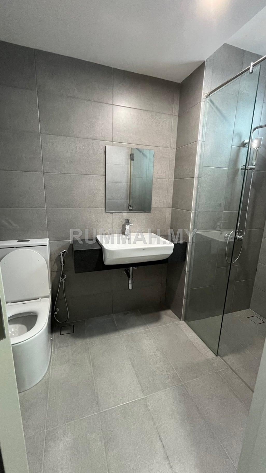 condo in Gelugor, Penang — photo 4