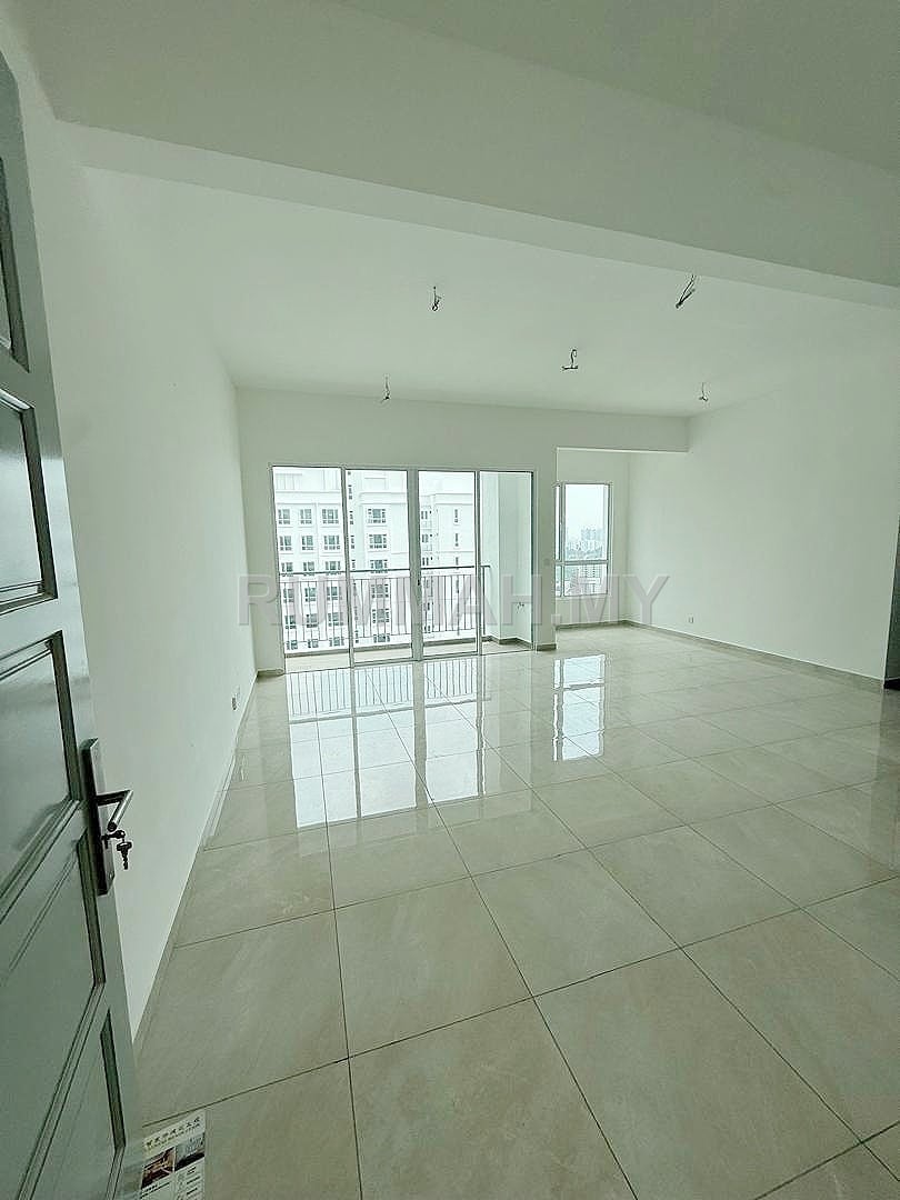 3-bedroom condo in Bayan Lepas, Penang for sale - Condo for Sale @ Lucerne Residences, Bayan Lepas | Pool View