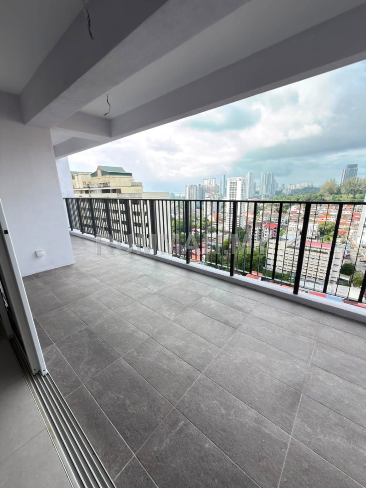 Central Residence, Jelutong | Freehold