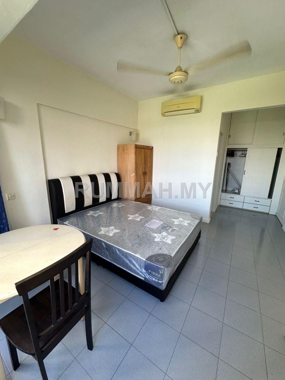 condo in Gelugor, Penang — photo 3