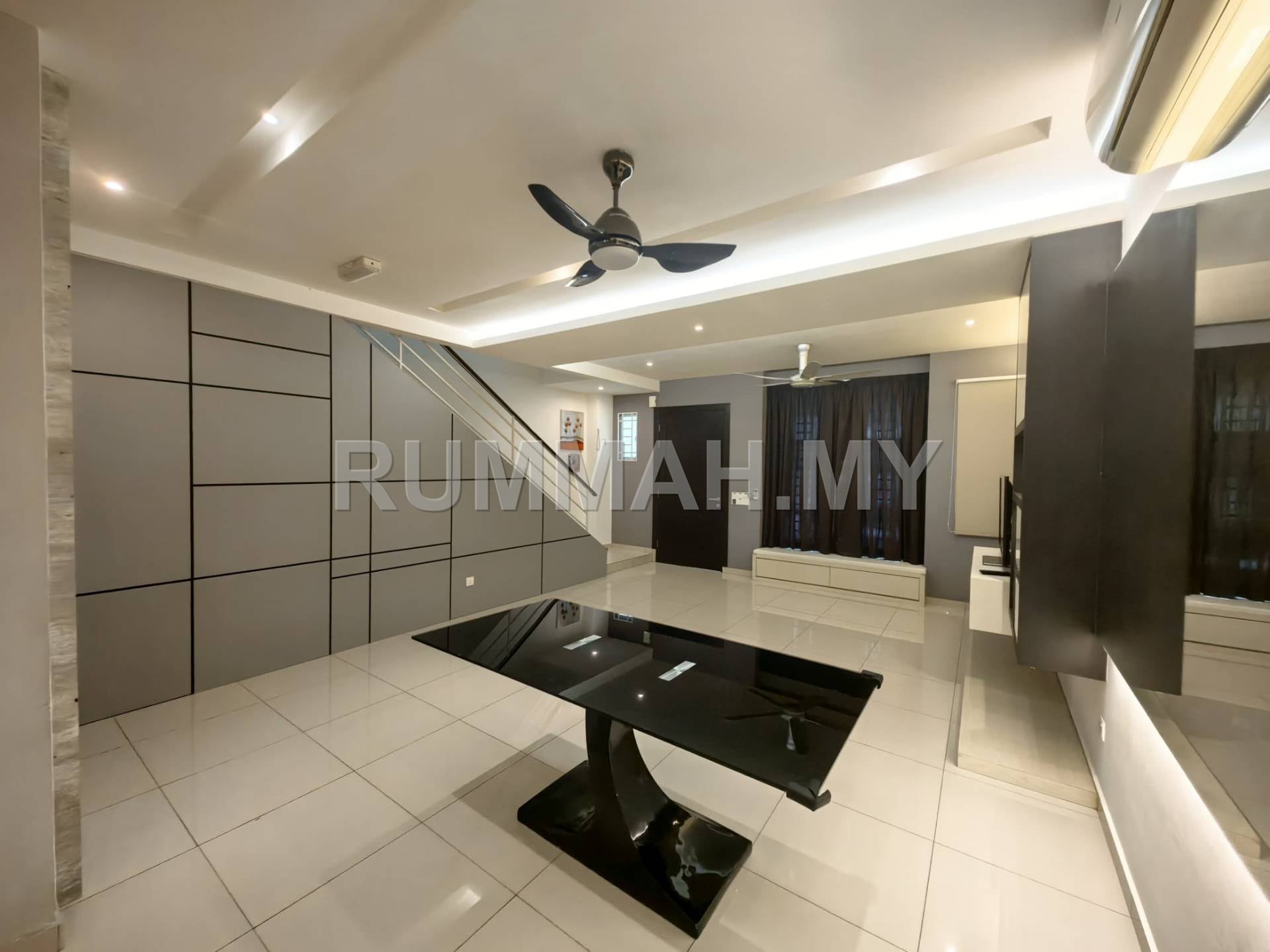 4-bedroom house in Relau, Penang for sale - 2-Storey Terraced House for Sale @ Setia Vista, Relau | Freehold