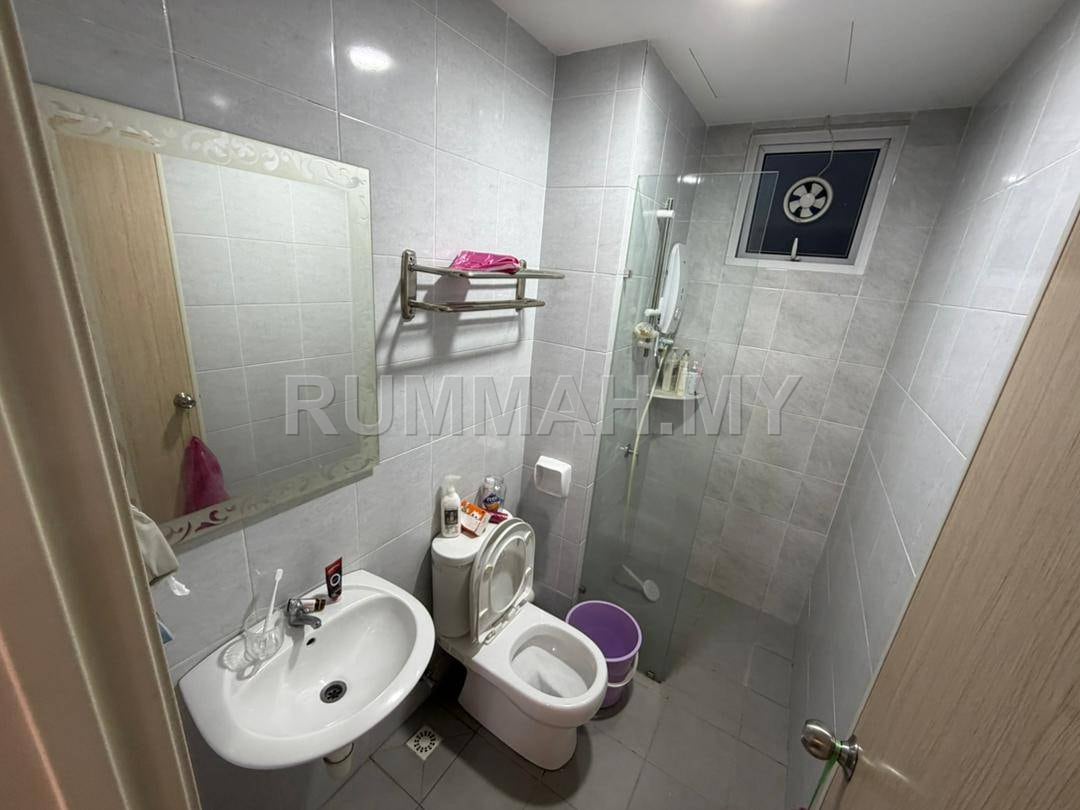 condo in Tanjung Tokong, Penang — photo 2