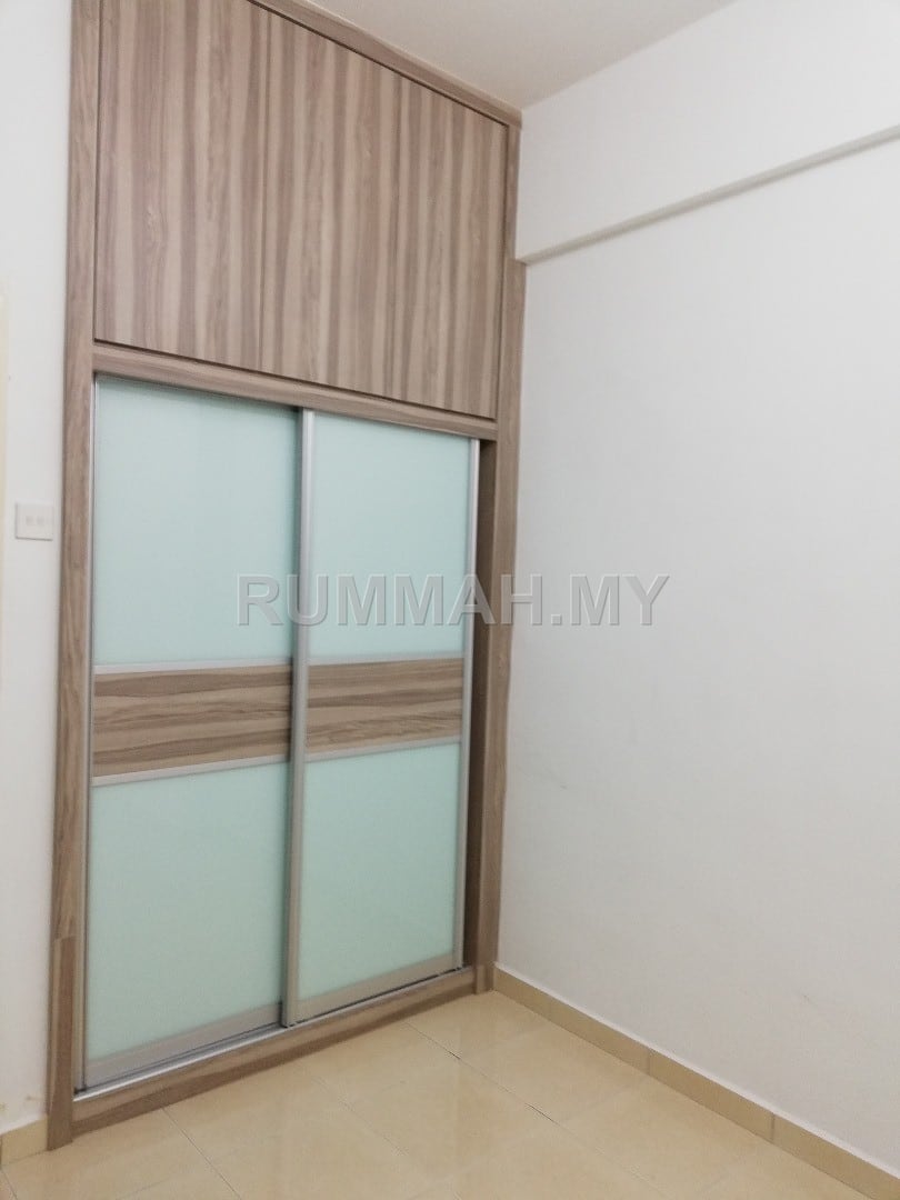 condo in Sungai Ara, Penang — photo 2