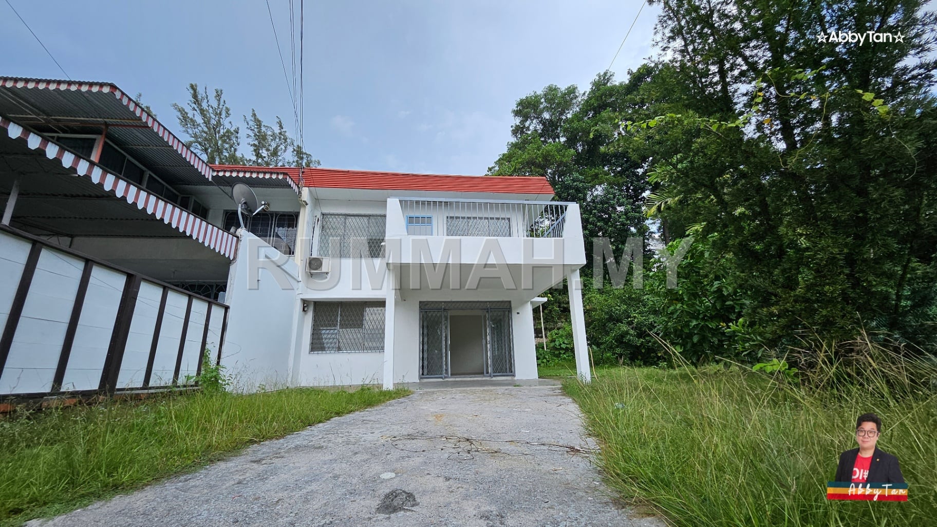 house in Kota Kinabalu, Sabah for sale - Taman Orkid Semi-D for Sale | Big Land Near QE1