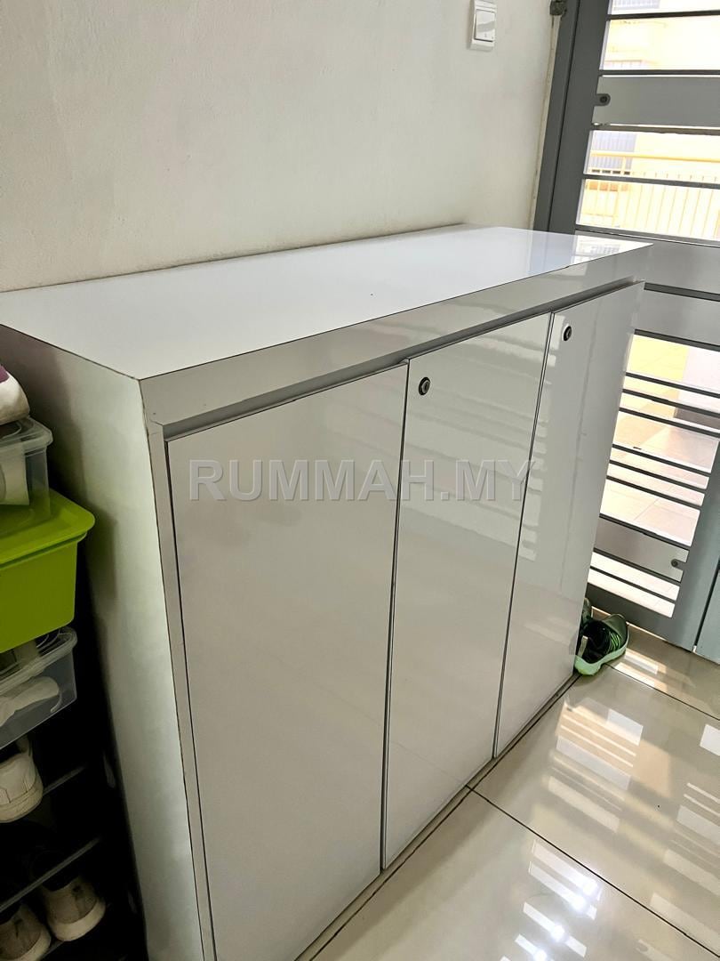 Condo for Rent @ Gardens Ville Condominiums, Sungai Ara | Freehold