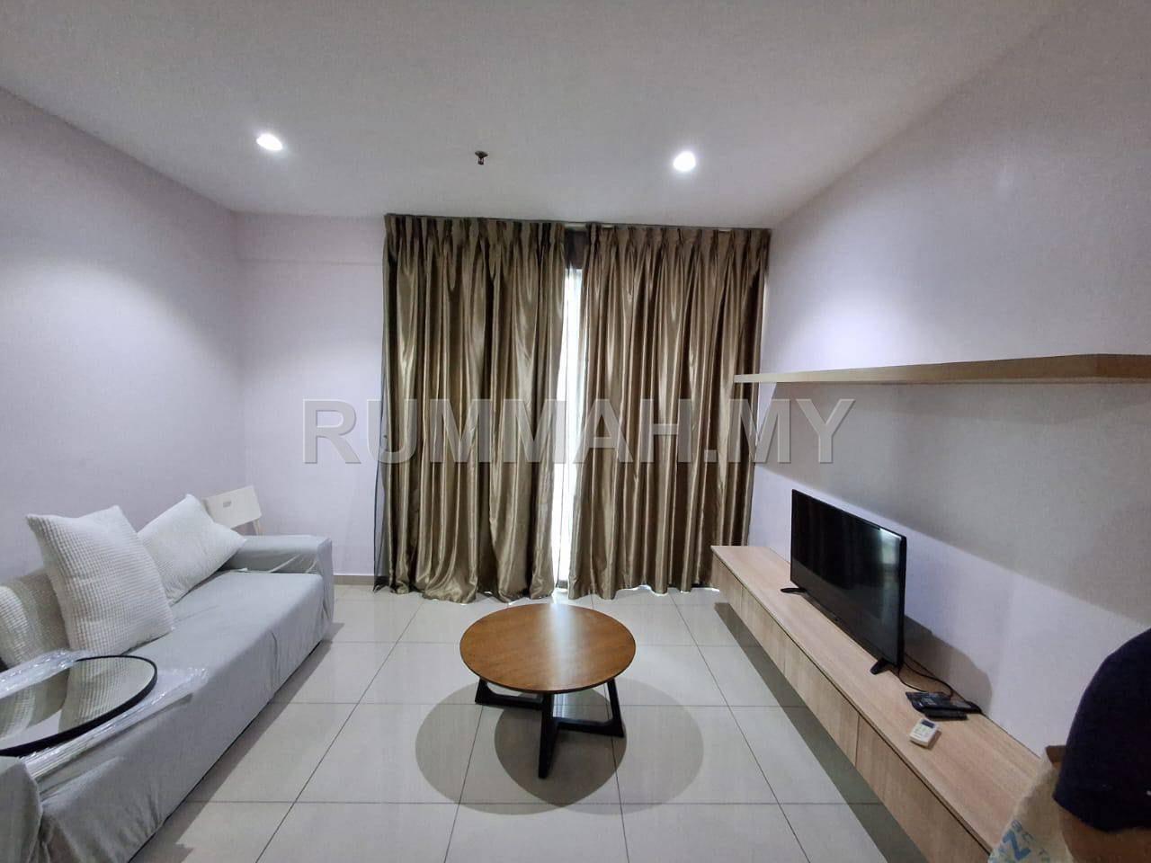 2-bedroom condo in Shah Alam, Selangor for rent - Fully Furnished Liberty Tower @ i-City, Shah Alam, Selangor