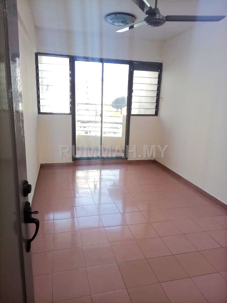 3-bedroom condo in Relau, Penang for rent - Taman Seri Sari Apartment Unfurnished  Relau Near Spice Arena Airport