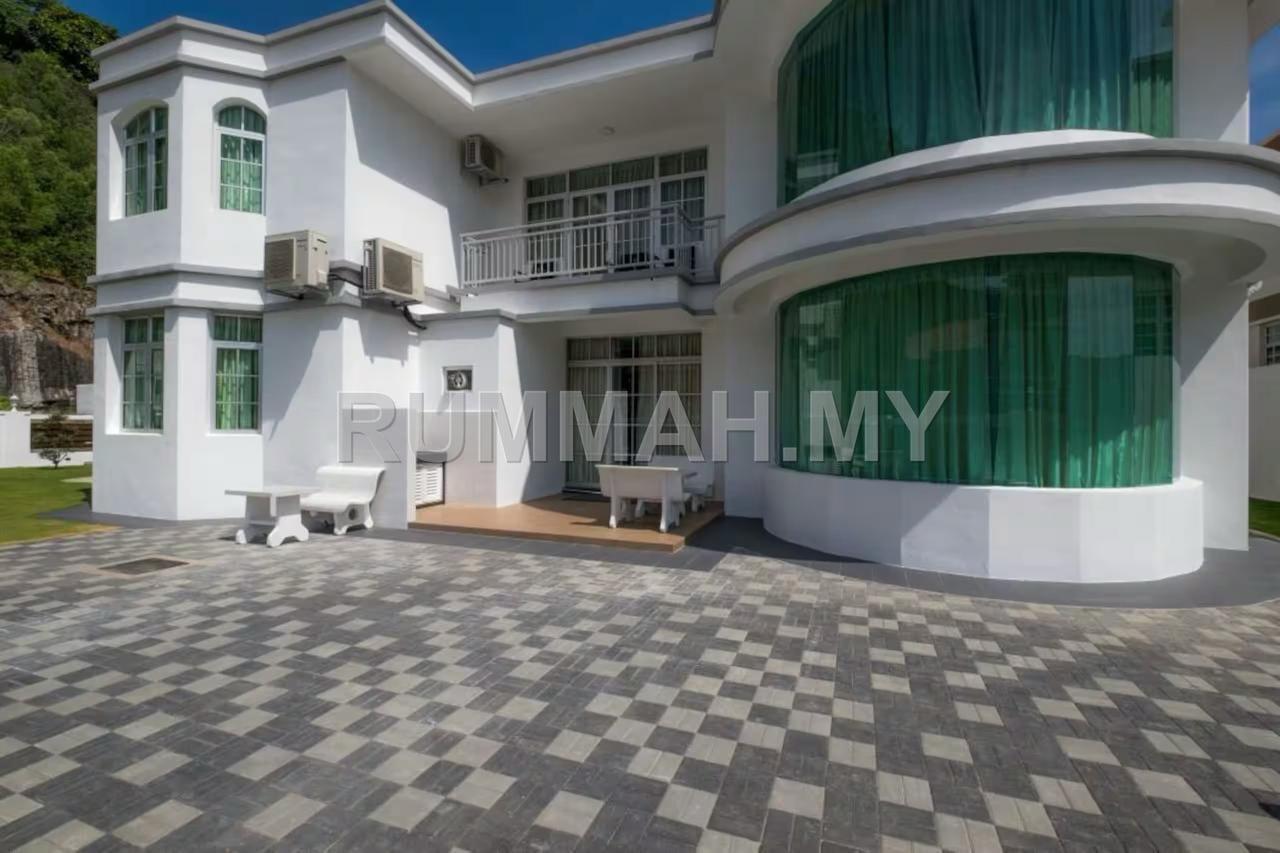 house in Tanjung Bungah, Penang — photo 3