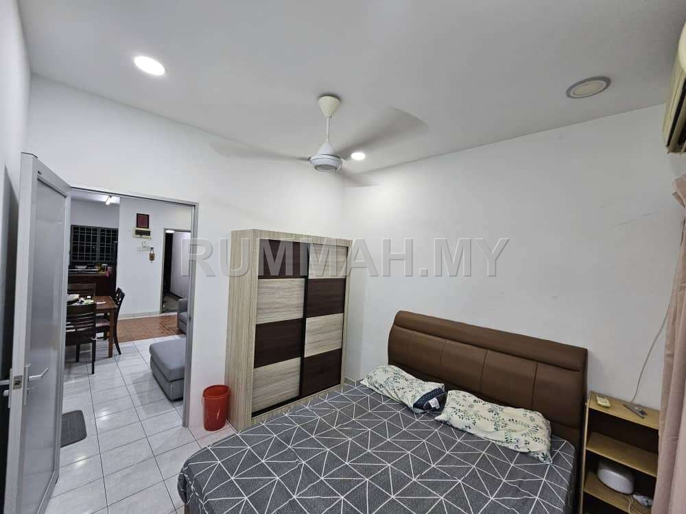 4-bedroom condo in George Town, Penang for sale - The osean view