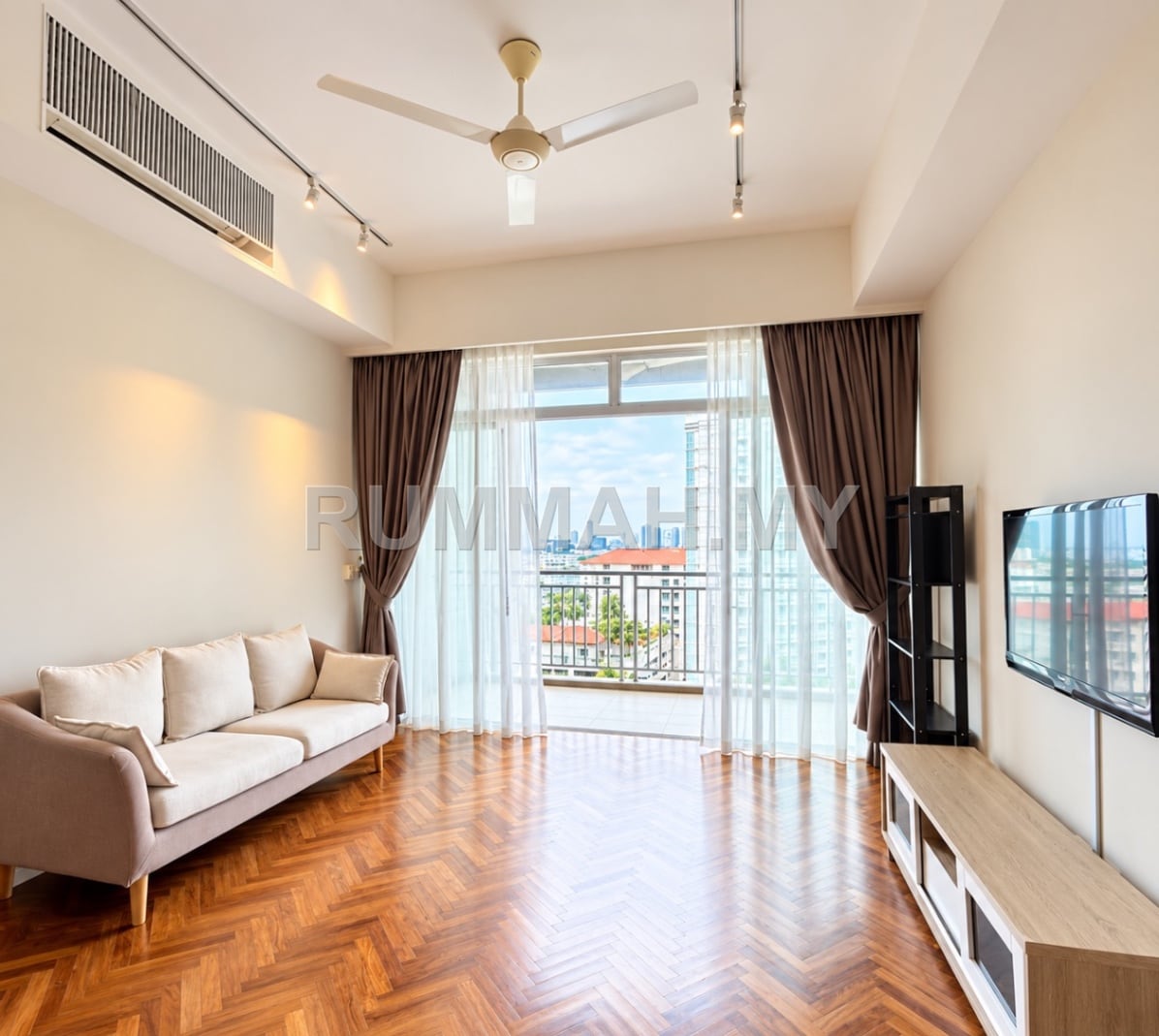 2-bedroom condo in Tanjung Tokong, Penang for rent - Quayside Resort Condominium Tanjung Tokong Fully Furnished 1+1 Bedroom Seaview Unit For Rent