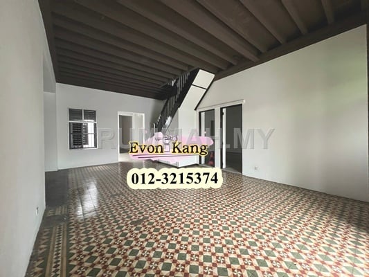 2 Storey Shop House @ Lorong Kinta 4 Adjoining Unit Parking Available